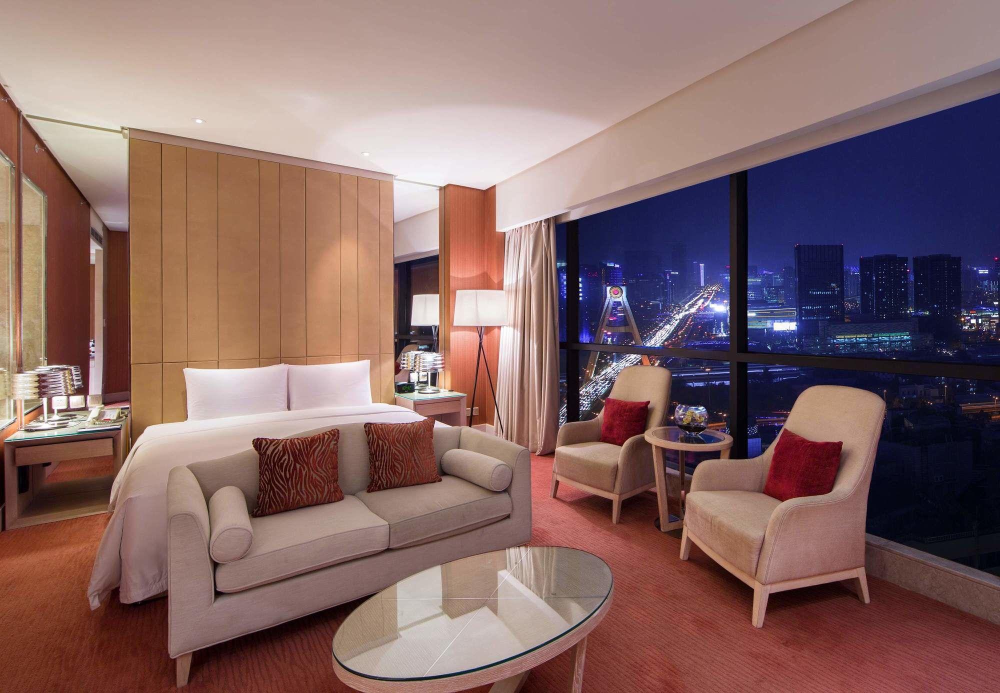 Renaissance Chengdu Hotel Экстерьер фото