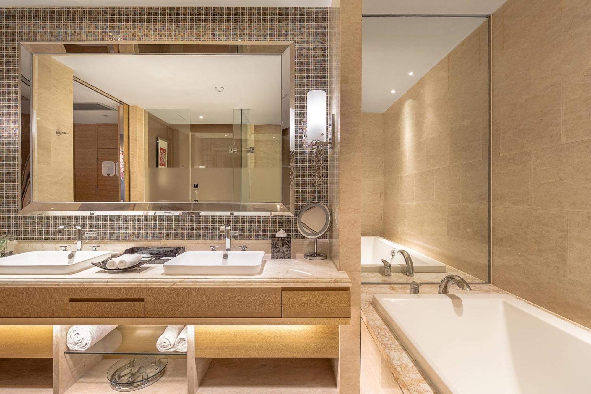 Renaissance Chengdu Hotel Экстерьер фото