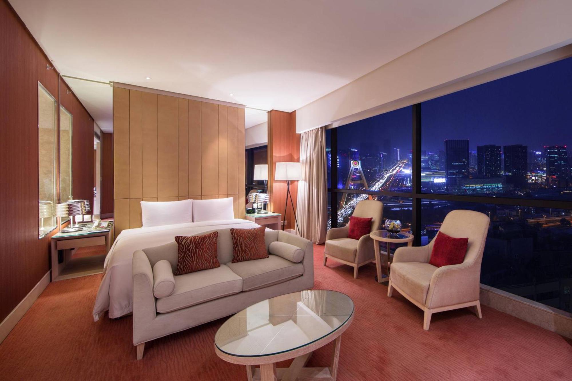 Renaissance Chengdu Hotel Экстерьер фото