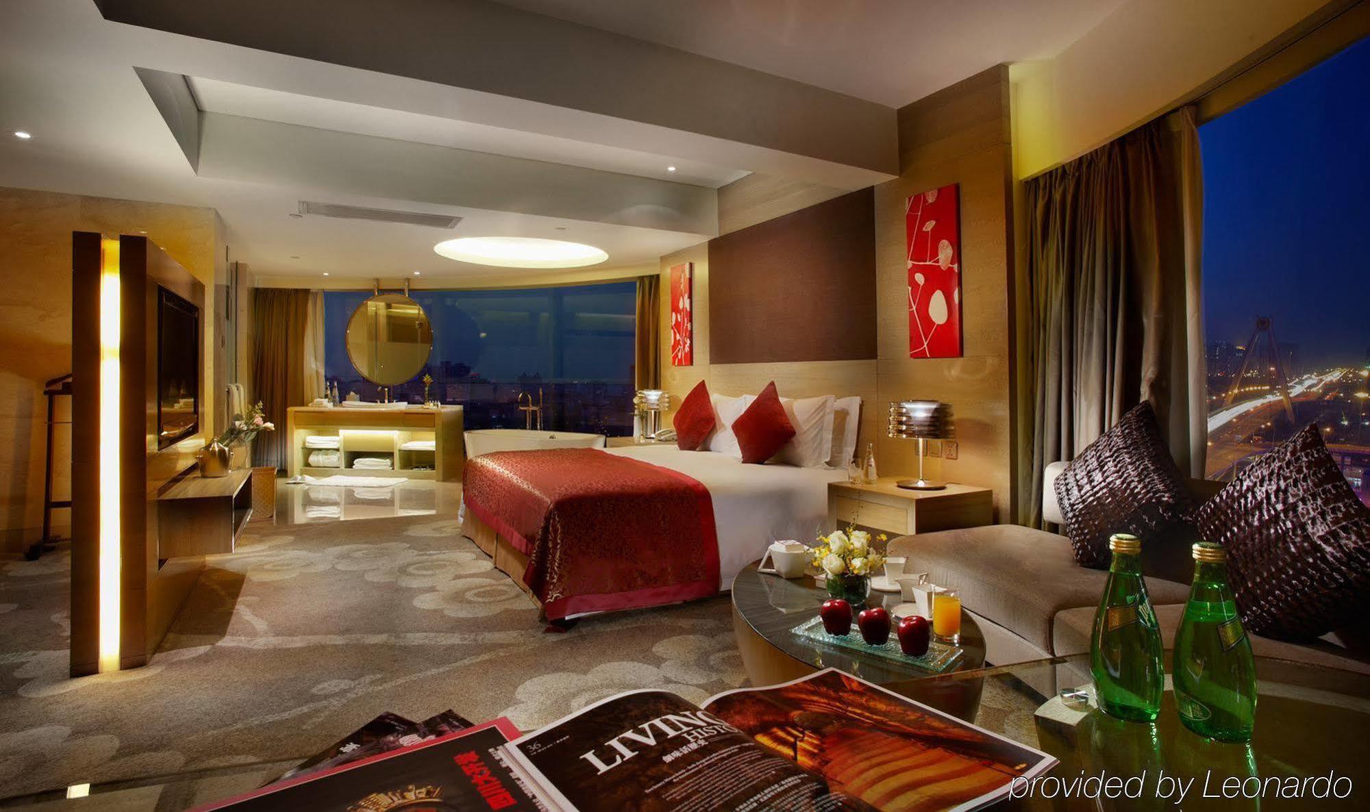 Renaissance Chengdu Hotel Экстерьер фото