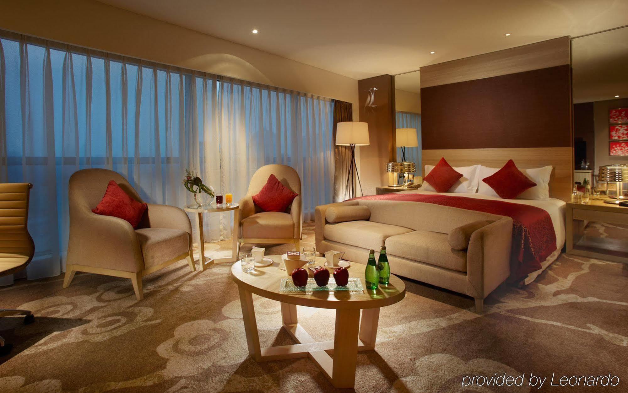 Renaissance Chengdu Hotel Экстерьер фото